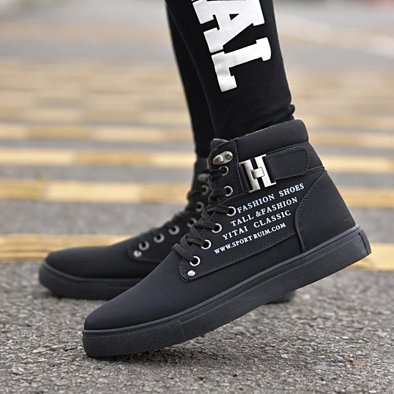 Nuove Scarpe da Skateboard da Uomo Eleganti Scarpe Casual Alte da Esterno Sneakers Tempo Libero Traspiranti Scarpe da Passeggio Chaussure Homme