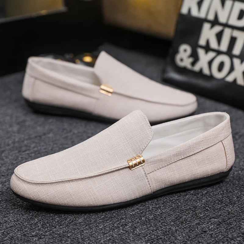 Mocassini da uomo morbidi di alta qualità Scarpe primaverili autunnali Scarpe casual da uomo Scarpe calde slip-on Scarpe da guida di grandi dimensioni Calzature da uomo