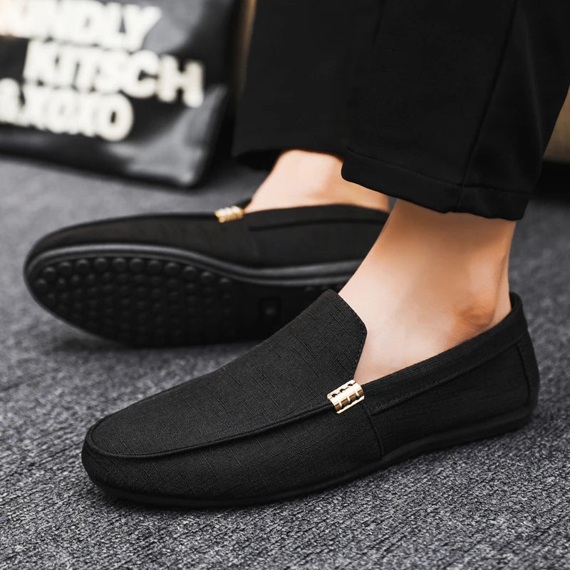 Mocassini da uomo morbidi di alta qualità Scarpe primaverili autunnali Scarpe casual da uomo Scarpe calde slip-on Scarpe da guida di grandi dimensioni Calzature da uomo