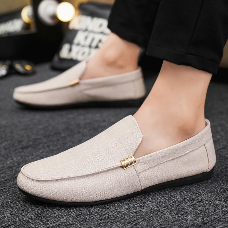 Mocassini da uomo morbidi di alta qualità Scarpe primaverili autunnali Scarpe casual da uomo Scarpe calde slip-on Scarpe da guida di grandi dimensioni Calzature da uomo